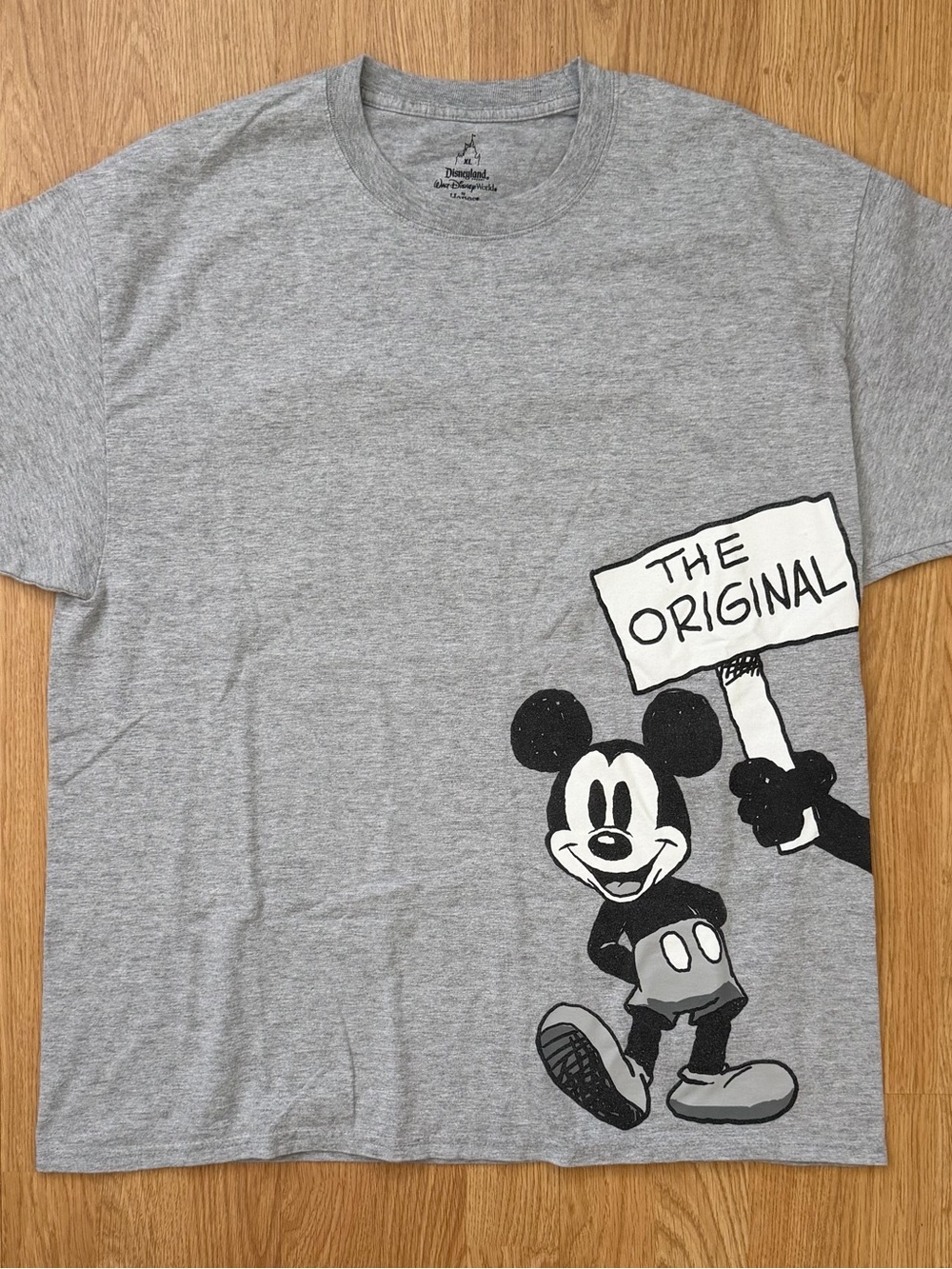 Disney Parks Mickey Mouse Oswald The Original T-shirt Gray Men’s XL Hanes